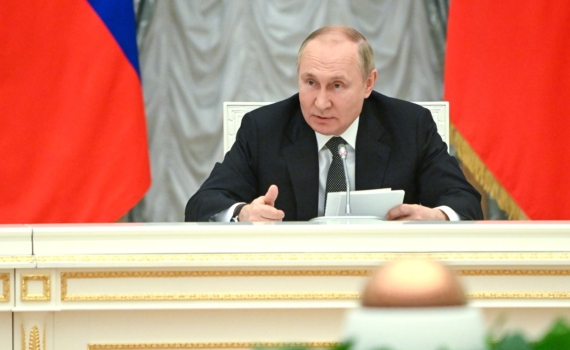 Путин обозначил приоритеты развития Арктики на совещании в Мурманске
